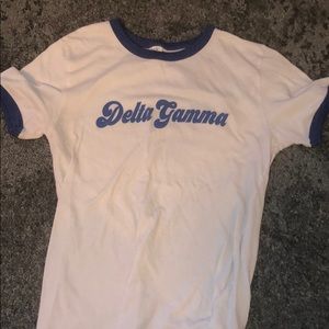 DG tee small